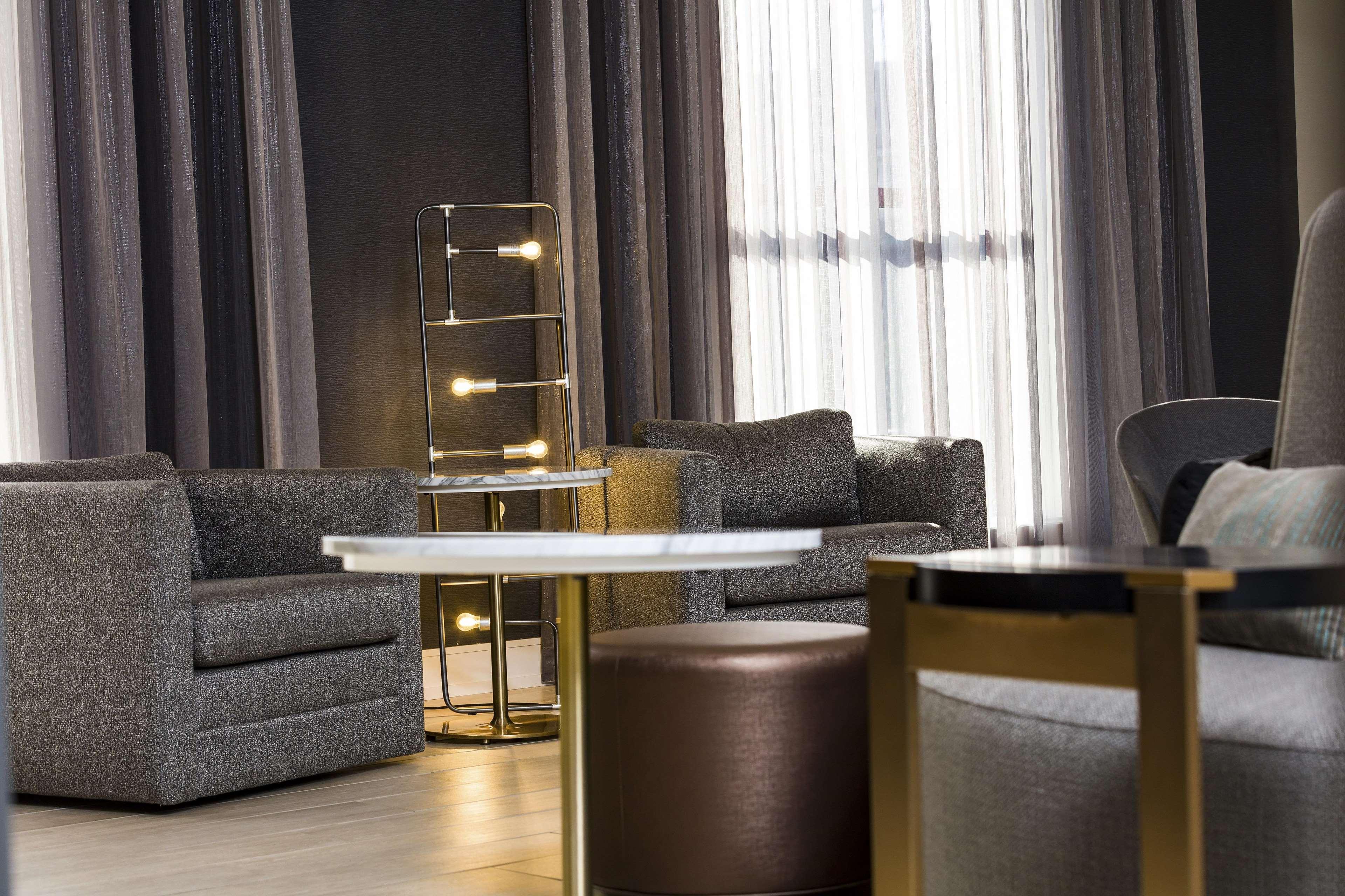 Doubletree By Hilton Boston Logan Airport Chelsea Hotel Beltér fotó