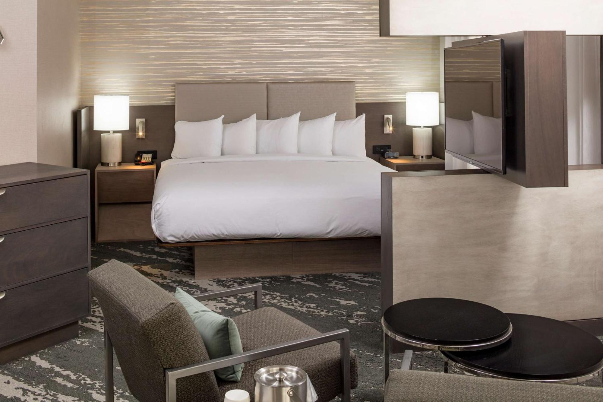 Doubletree By Hilton Boston Logan Airport Chelsea Hotel Kültér fotó